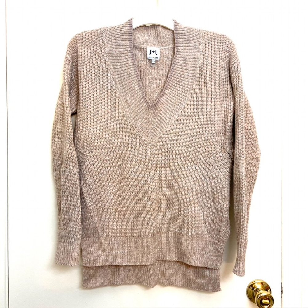 🦋V-Neck knit sweater